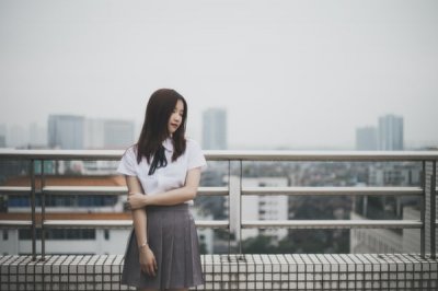 ​关于在路上拼搏的女人说说