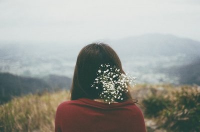 ​心里不痛快的说说有点想哭 感觉自己不容易的心情说说