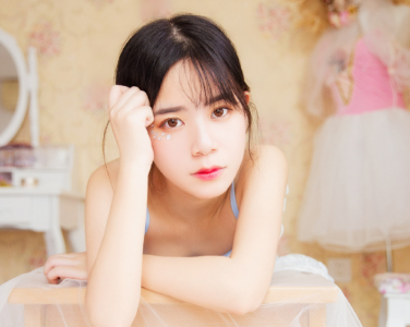 ​自拍时发朋友圈最好的句子