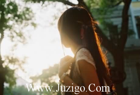 领证后晒幸福的简短说说 领结婚证发朋友圈的句子