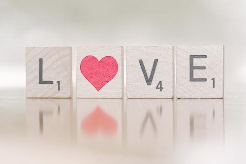 关于玩游戏的幽默说说打游戏发个朋友圈心情(精选30句)