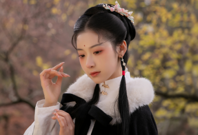 ​关于校园的青春爱情说说