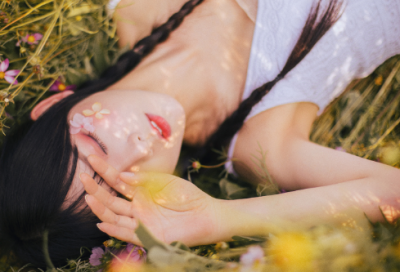 所以我们常常把人生复杂化了文案 因为思虑过多的句子