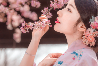 人性的文案句子(关于人性的文案短句)