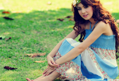 ​写生活不容易的句子