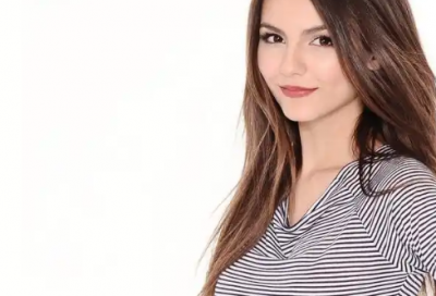 ​致自己一段话霸气高冷的话(女人洒脱大气的句子)