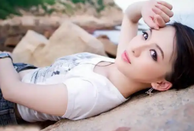 ​自信气质女人早安心语励志短句